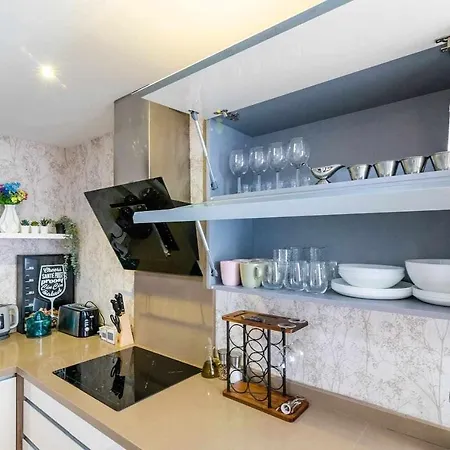 A 500m De La Juderia Con Parking Córdoba