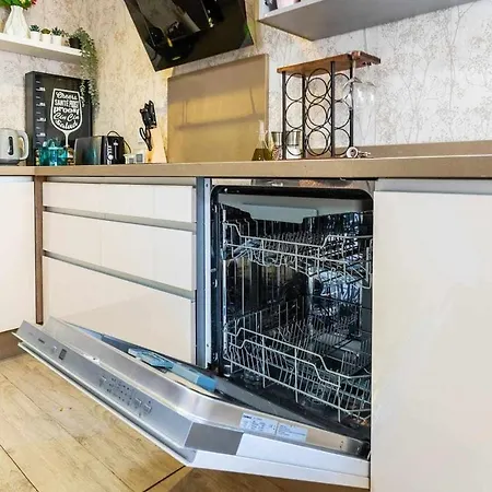 Apartament A 500m De La Juderia Con Parking *