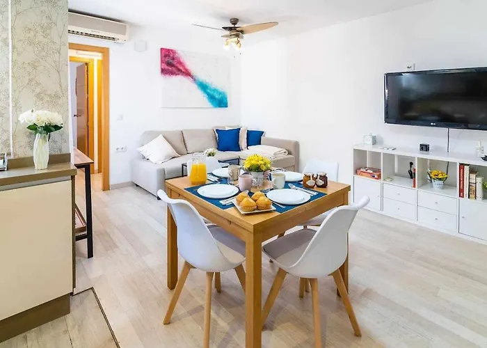 Apartament A 500m De La Juderia Con Parking