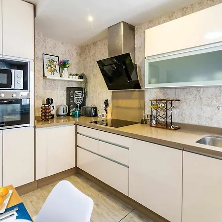 A 500m De La Juderia Con Parking Apartment Cordoba