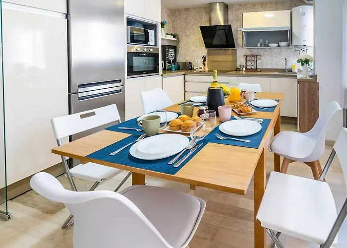 דירה A 500m De La Juderia Con Parking *